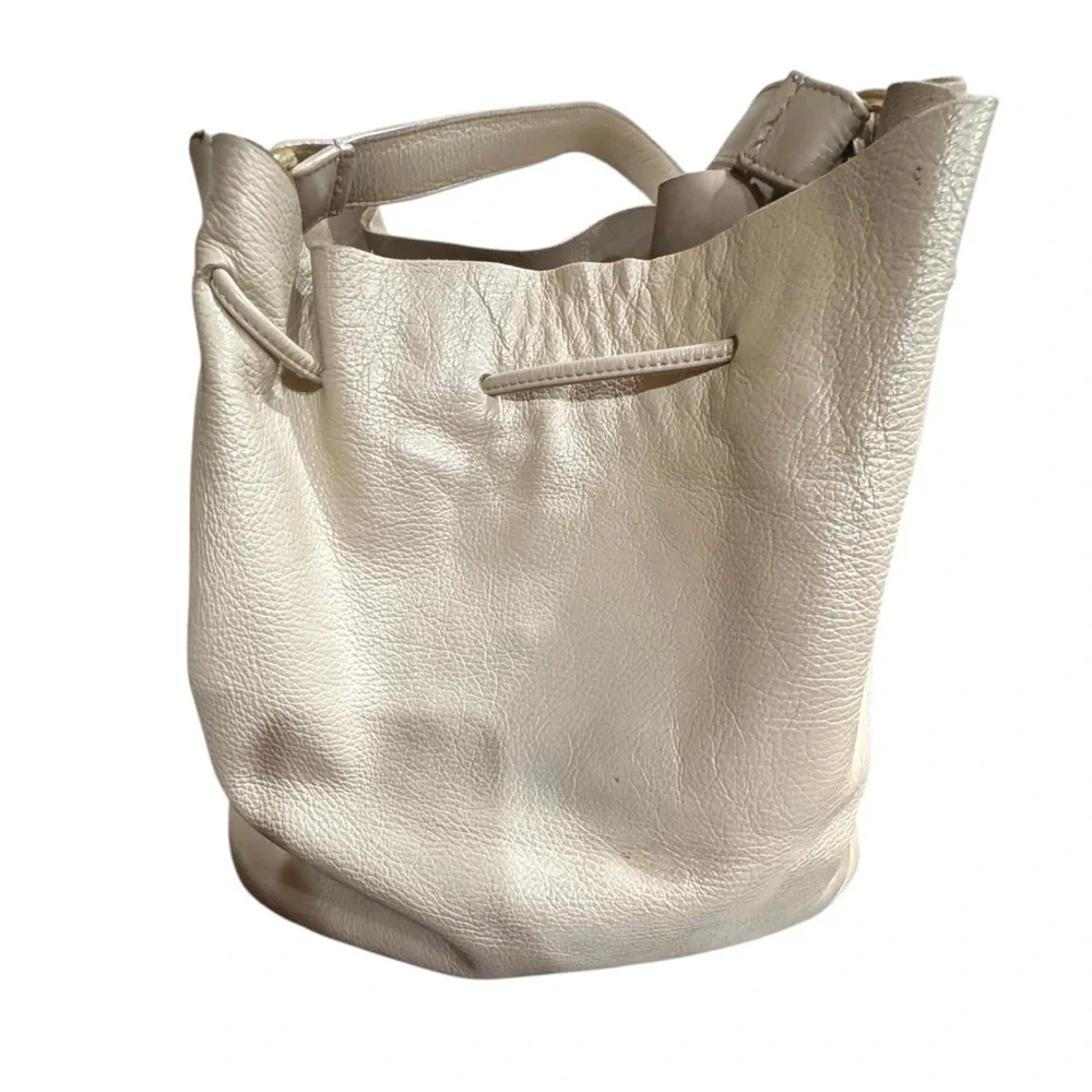 Alberta Di Canio Cream Leather Hobo bucket Bag with tassel made in Italy